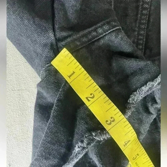 Madewell XXS Black Denim Overall Shorts Shipped via USPS - Picture 6 of 7